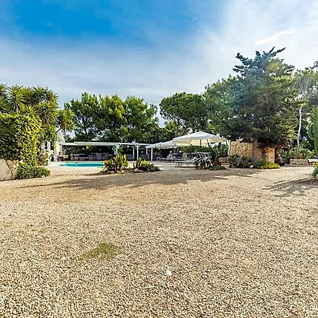 מלון Residenziale Menhirs 3*