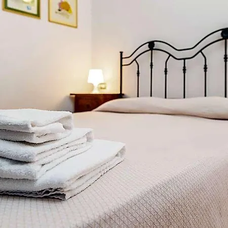 Residenziale Menhirs מלון 3*